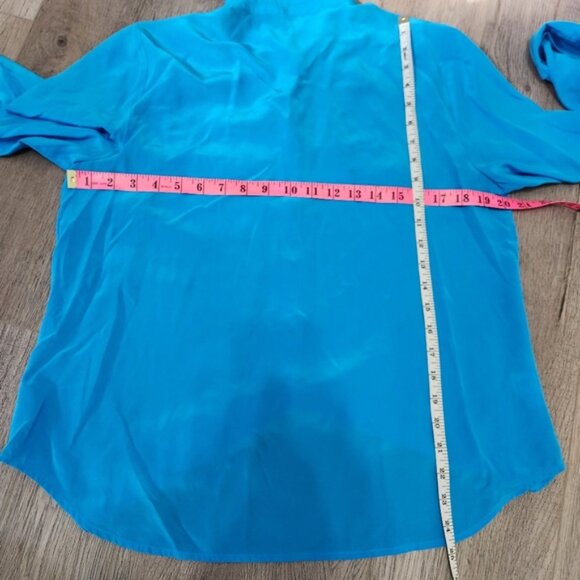 Ann Taylor Blue Silk Long Sleeve Button Down Roll Tab Blouse Size M - Picture 13 of 13